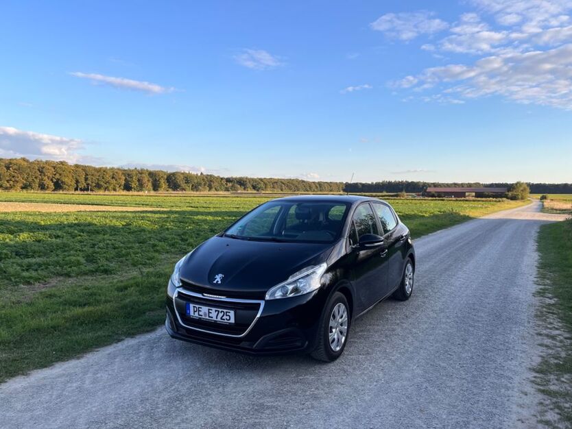 Peugeot 208 106.615 km 5.800 € Wendeburg 38176