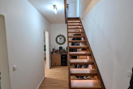 Saniert & modern: Maisonette (4 Zi, 90m²) mit Loggia & TG-Platz 4 zimmer