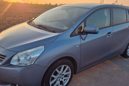 Toyota Verso 60.500 km 12.500 &euro; Salzgitter 38239