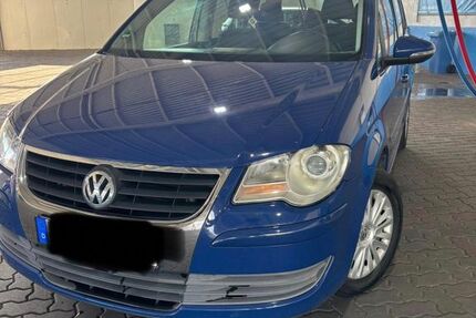 VW Touran 220.000 km 4.300 &euro; Wolfenbüttel 38300