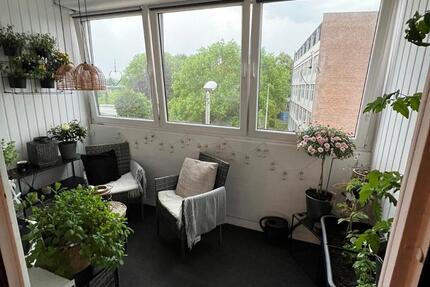 Zentrale, stilvolle Wohnung in Hildesheim mit Loggia + Tiefgarage