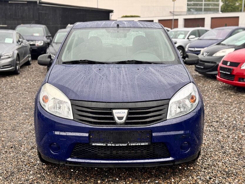 Dacia Sandero 88.000 km 2.999 € goslar 38640