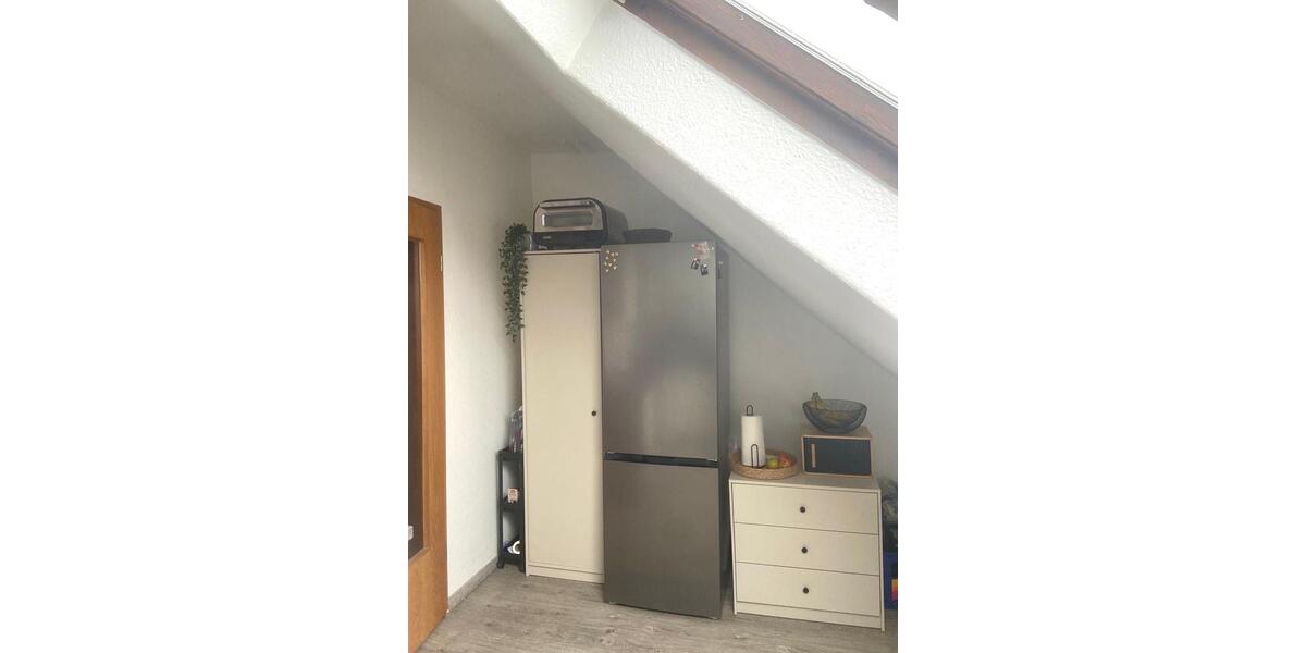Dachgeschoßwohnung Braunschweig Wabe-Schunter-Beberbach - 2.5 Zimmer, 90 m&sup2;, 810&euro; | Angebot:25232088