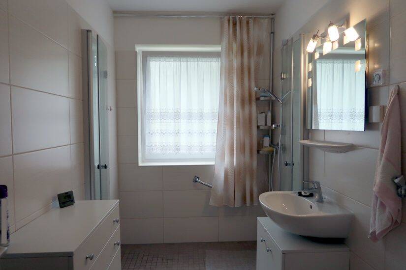 Etagenwohnung Hildesheim Neuhof - 2 Zimmer, 71 m&sup2;, 93.000&euro; | Angebot:21628322