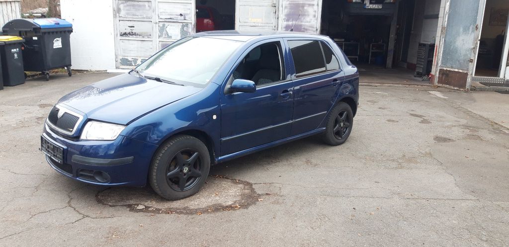 Skoda Fabia 188.000 km 2.350 € Schladen 38315