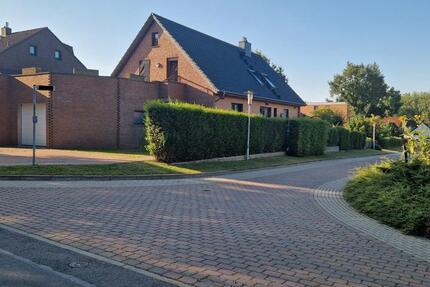 Haus Lengede - 6 Zimmer, 200 m&sup2;, 495.000&euro; | Angebot:27184333