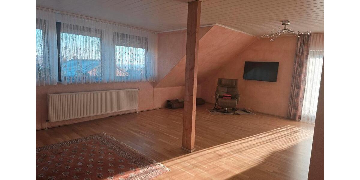 Etagenwohnung Hildesheim Bockfeld - 4 Zimmer, 120 m&sup2;, 1.500&euro; | Angebot:24550240