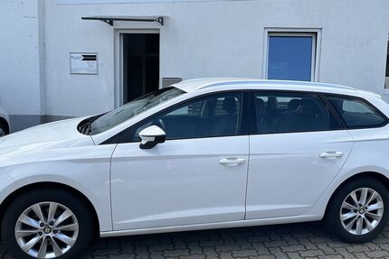 Seat Leon 215.333 km 10.950 € Braunschweig 38122
