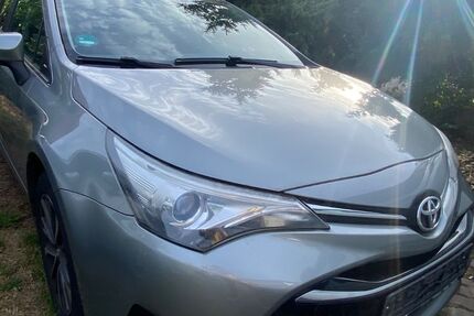 Toyota Avensis 230.000 km 6.999 &euro; Goslar 38644
