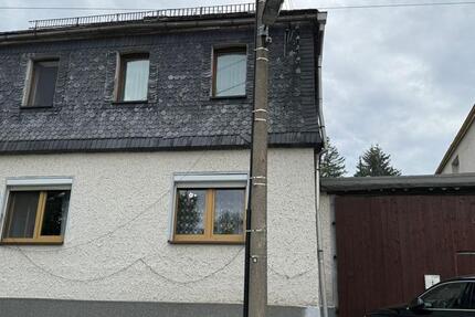 Einfamilienhaus mit 300 m², Scheune & Garage in Remptendorf