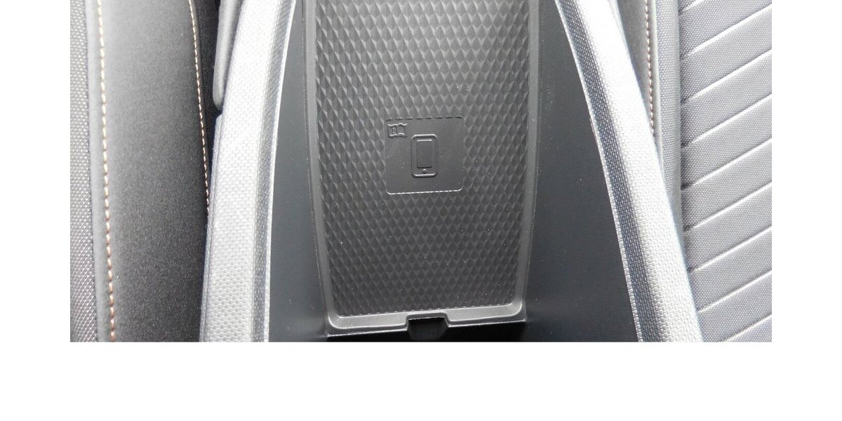 Cupra Born Elektrik 1-Gang Automatik Navi Klima Alu 16.400 km 23.990 &euro; Vordorf 38533