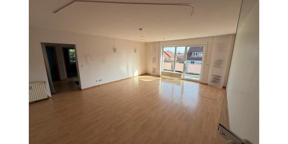 Etagenwohnung Schwülper - 5 Zimmer, 103 m&sup2;, 297.000&euro; | Angebot:27258900