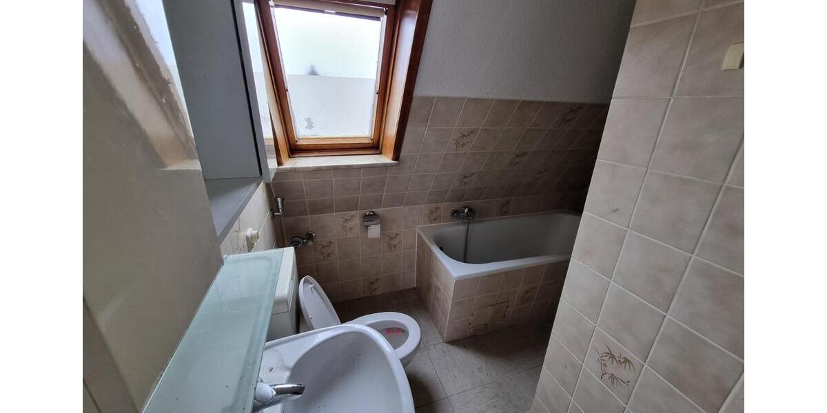 Dachgeschoßwohnung Braunschweig Lehndorf-Watenbüttel - 3 Zimmer, 45 m&sup2;, 400&euro; | Angebot:25169140