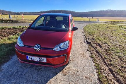 VW e-up! 21.100 km 16.100 &euro; Salzgitter 38228