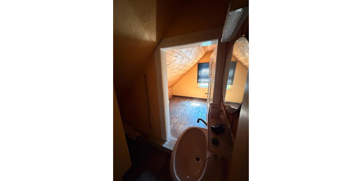 Dachgeschoßwohnung Ilsede - 4.5 Zimmer, 109 m&sup2;, 700&euro; | Angebot:26313188