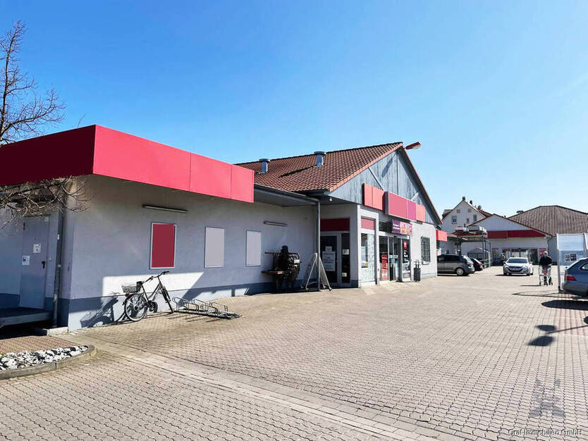 Gewerbegrundstück ca. 4.900 m² bebaut Nutzfläche ca. 1.814 m² großes Einzugsgebiet