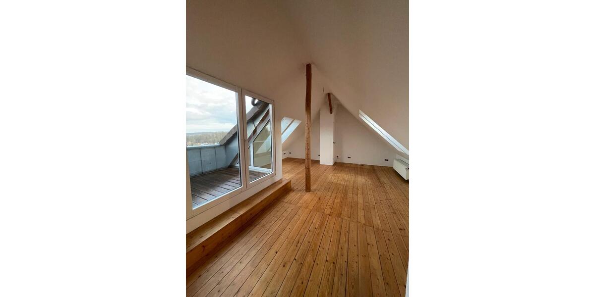 Dachgeschoßwohnung Hildesheim Bockfeld - 3 Zimmer, 85 m&sup2;, 830&euro; | Angebot:25234892