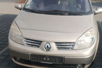 Renault Scenic 180.000 km 850 &euro; Braunschweig 38116