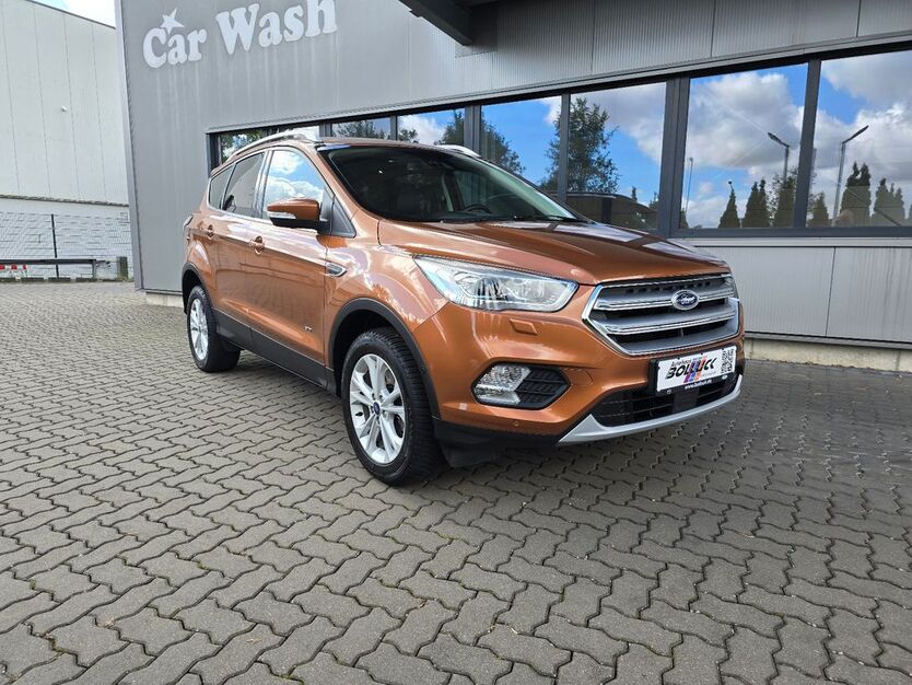 Ford Kuga 84.948 km 16.890 € Goslar 38644