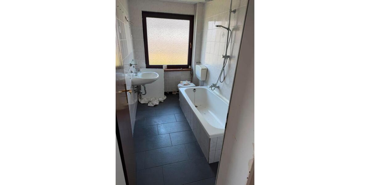 Einfamilienhaus Schwülper - 8 Zimmer, 220 m&sup2;, 259.000&euro; | Angebot:27162853