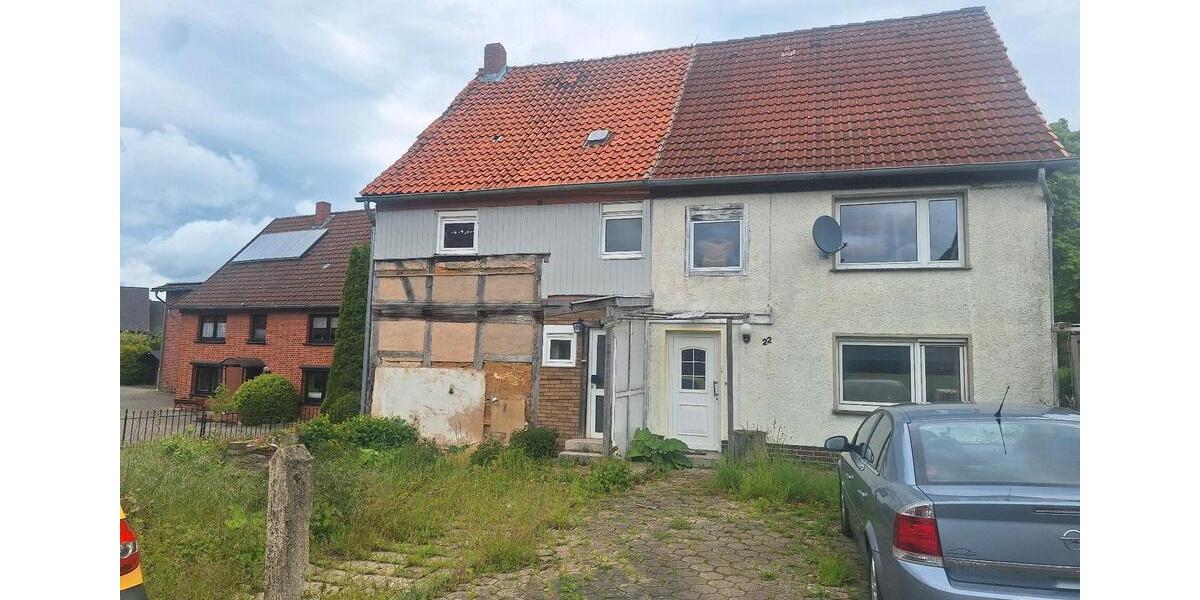 Doppelhaushälfte Hildesheim - 9 Zimmer, 200 m&sup2;, 40.000&euro; | Angebot:26671051