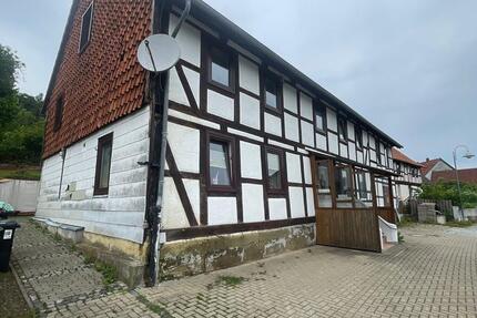 Vermiete zu sofort 3-4 Zimmer, Küche und Bad ca. 142 Quadratmeter