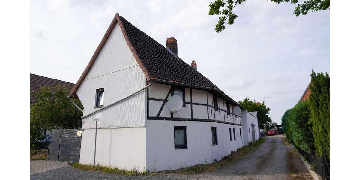 Einfamilienhaus Salzgitter Ortschaft Ost - 7.5 Zimmer, 184 m&sup2;, 149.000&euro; | Angebot:22967762
