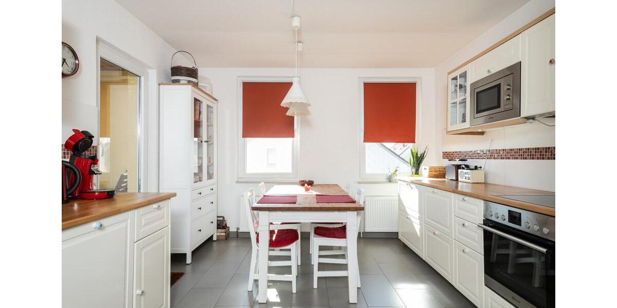Dachgeschoßwohnung Braunschweig Westliches Ringgebiet - 5 Zimmer, 120 m&sup2;, 380.000&euro; | Angebot:27122040