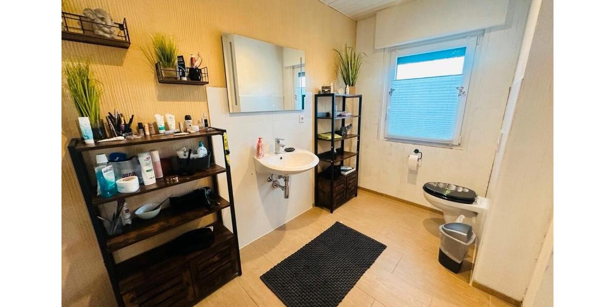 Zu vermieten: Ein-Zweifamilienhaus mit Garten 6 zimmer