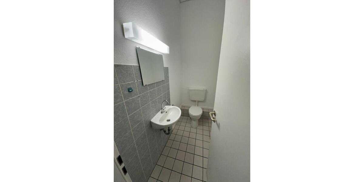 Etagenwohnung Braunschweig - 5 Zimmer, 126 m&sup2;, 1.150&euro; | Angebot:26561236