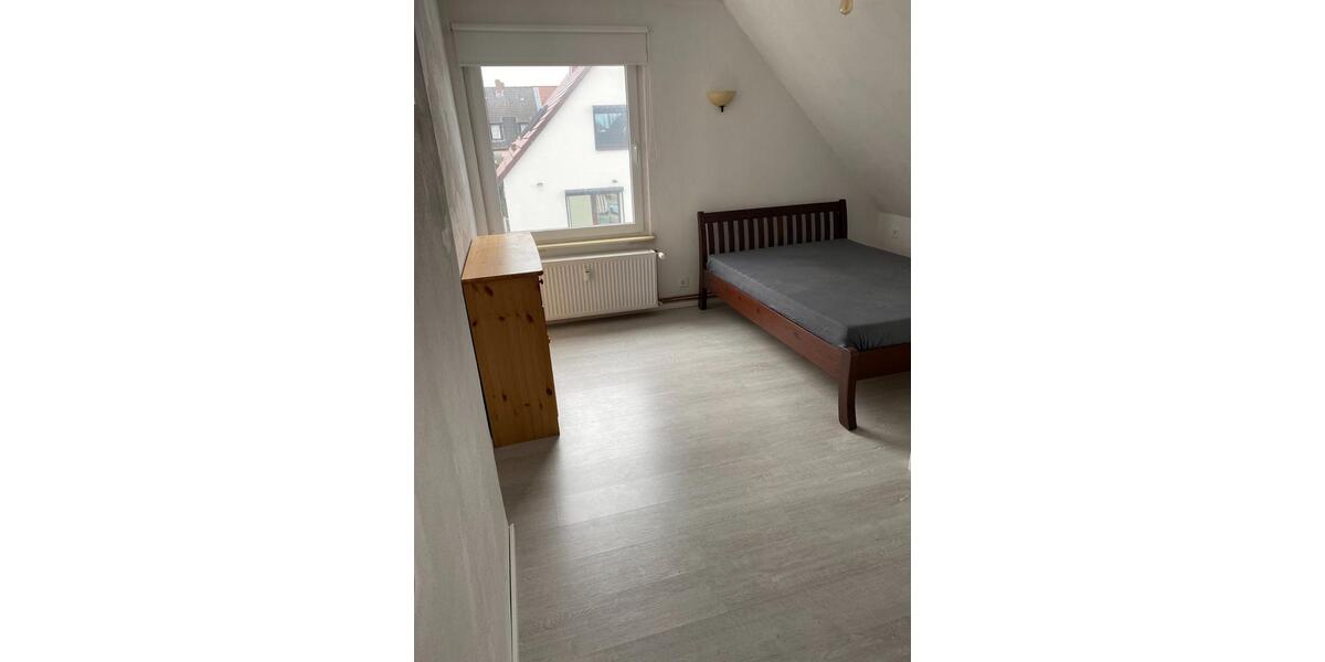 Dachgeschoßwohnung Braunschweig Lehndorf-Watenbüttel - 2 Zimmer, 64 m&sup2;, 172.000&euro; | Angebot:25882677