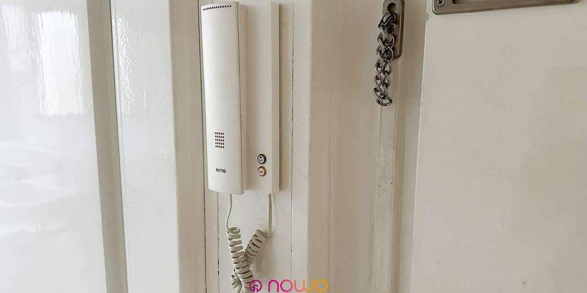 Modernisierte Erdgeschoss-Eigentumswohnung mit Balkon, Einbauküche und Garage in Salzgitter-Thiede 3 zimmer