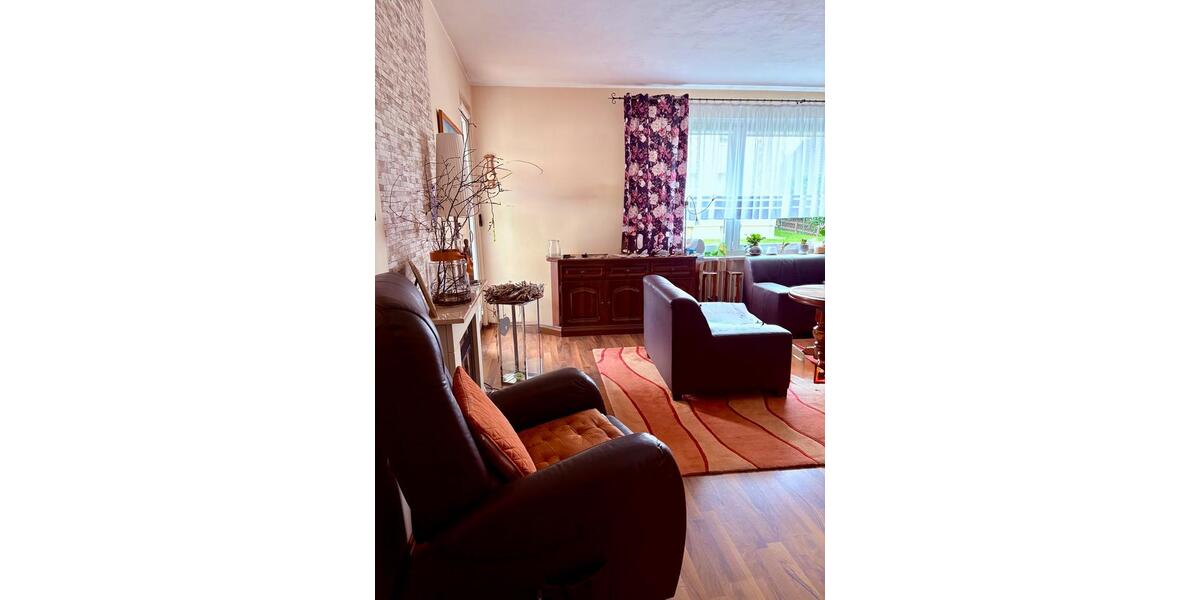 Hochparterre Goslar Immenrode - 4 Zimmer, 94 m&sup2;, 125.000&euro; | Angebot:27226389