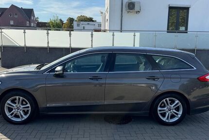 Ford Mondeo 212.414 km 8.999 € Salzgitter-Lebenstedt 38226