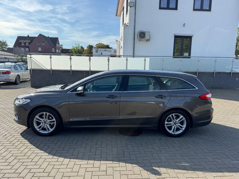 Ford Mondeo 212.414 km 8.999 € Salzgitter-Lebenstedt 38226