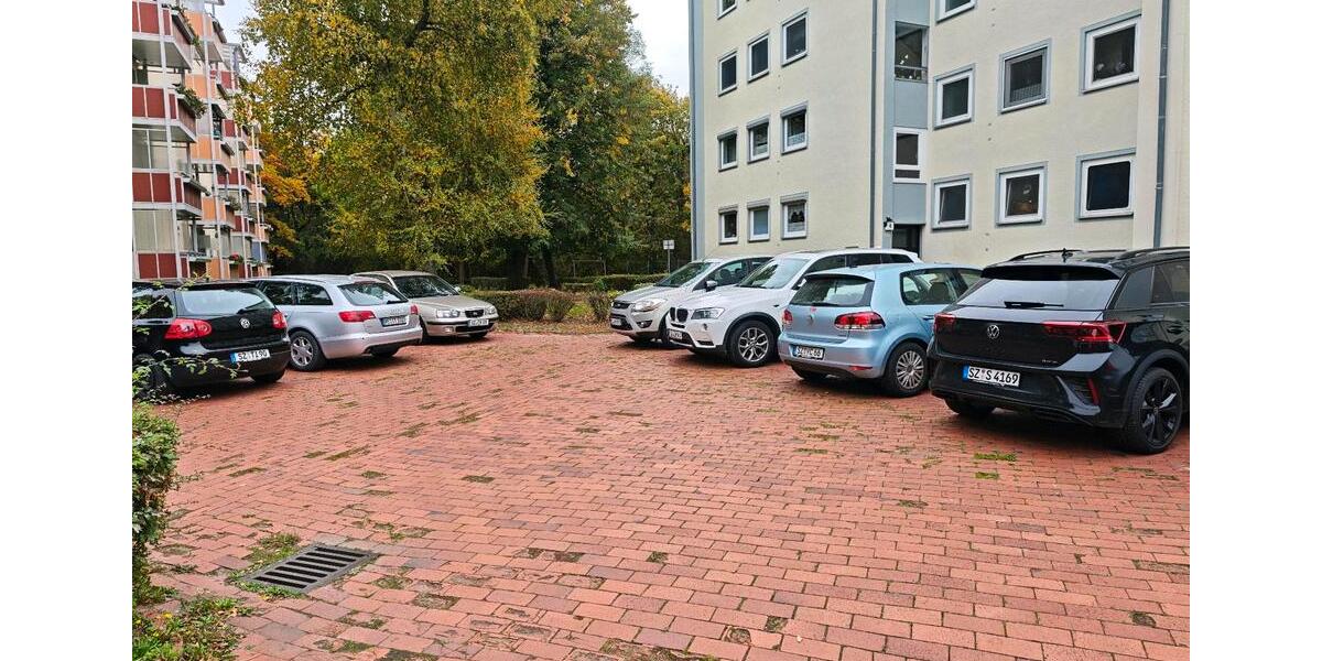 Moderne 4-Zimmer-Wohnung mit Südbalkon in Salzgitter-Lebenstedt 4 zimmer