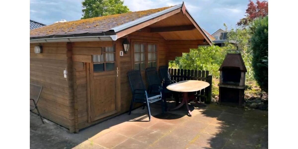 Einfamilienhaus Hillerse - 8 Zimmer, 220 m&sup2;, 1.500&euro; | Angebot:26225554