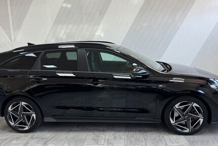 Hyundai i30 16.330 km 24.950 &euro; Liebenburg 38704