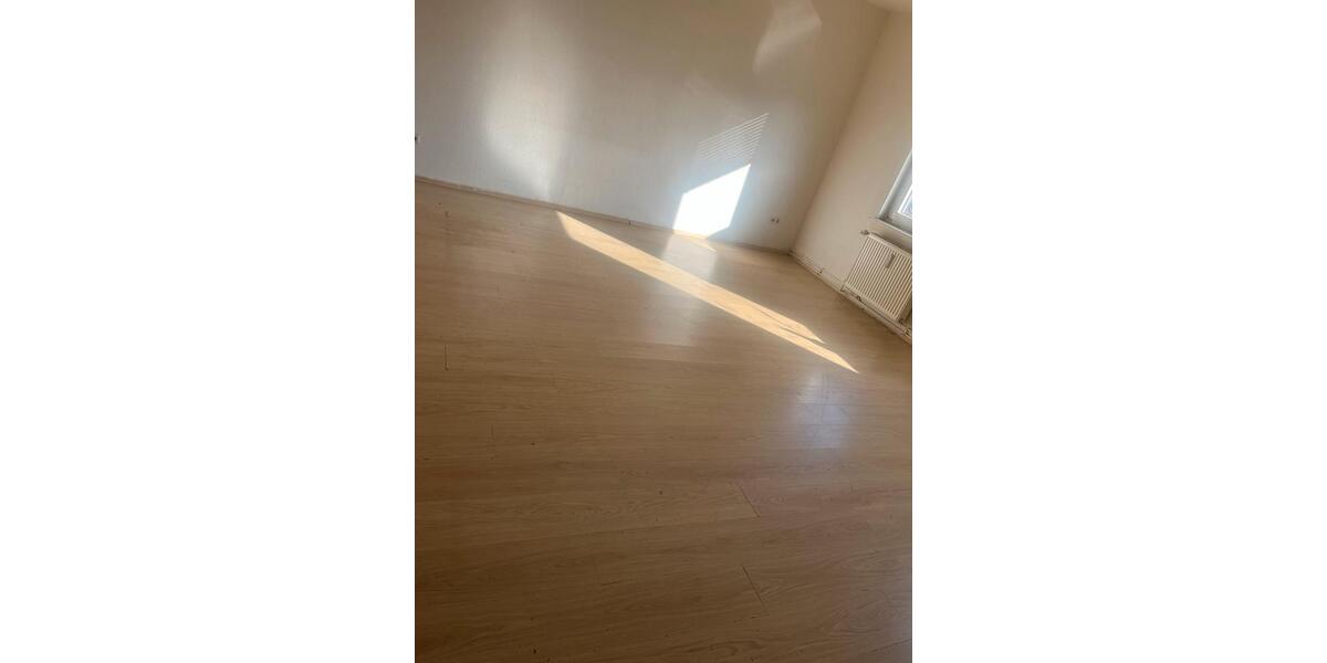 Erdgeschoßwohnung Börßum - 4 Zimmer, 100 m&sup2;, 700&euro; | Angebot:25479606