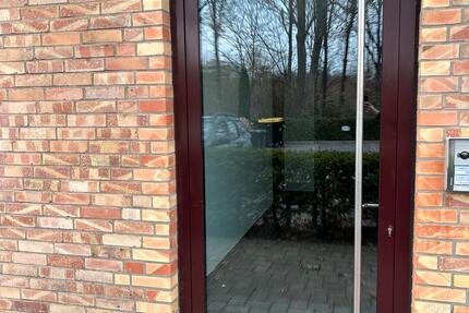 Helle 2-Zimmer-Wohnung mit EBK, HWR und Bad in zentraler Lage 2 zimmer