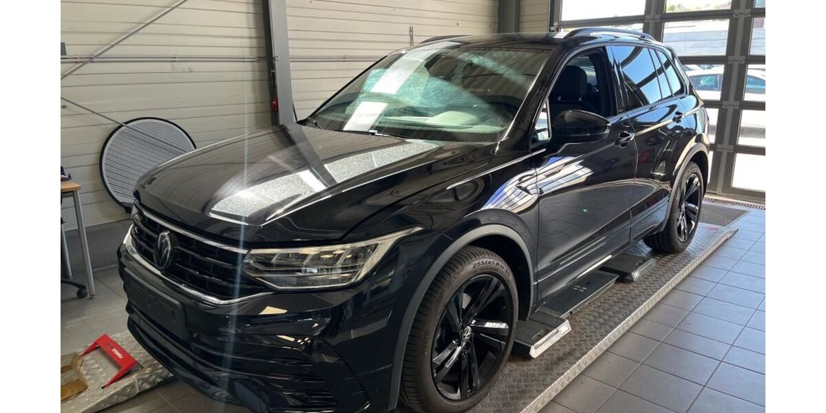 VW Tiguan 17.125 km 29.990 &euro; Braunschweig 38112