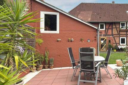 Ein Haus mit Herz: Fachwerkcharme und Raum für Familien 9 zimmer