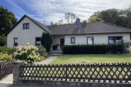 Haus zum Kaufen in Salzgitter 289.000 € 175 m² 9 zimmer