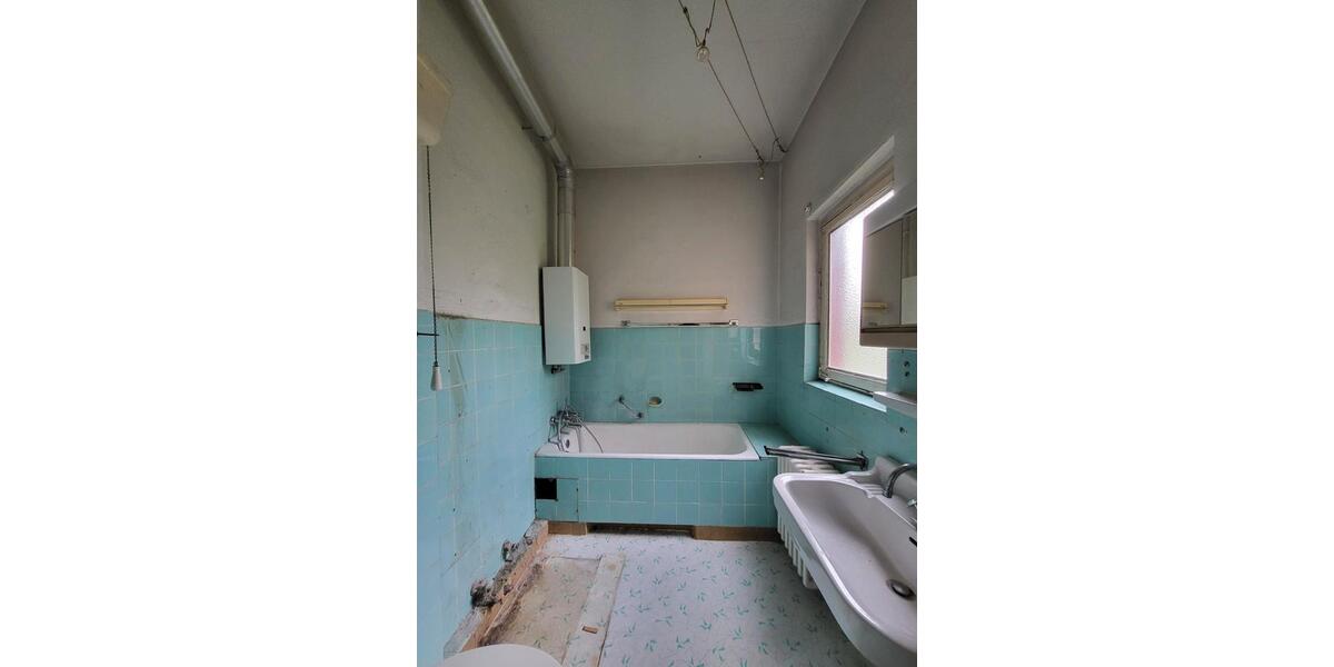 Einfamilienhaus Hildesheim Himmelsthür - 9 Zimmer, 195 m&sup2;, 175.000&euro; | Angebot:26689251