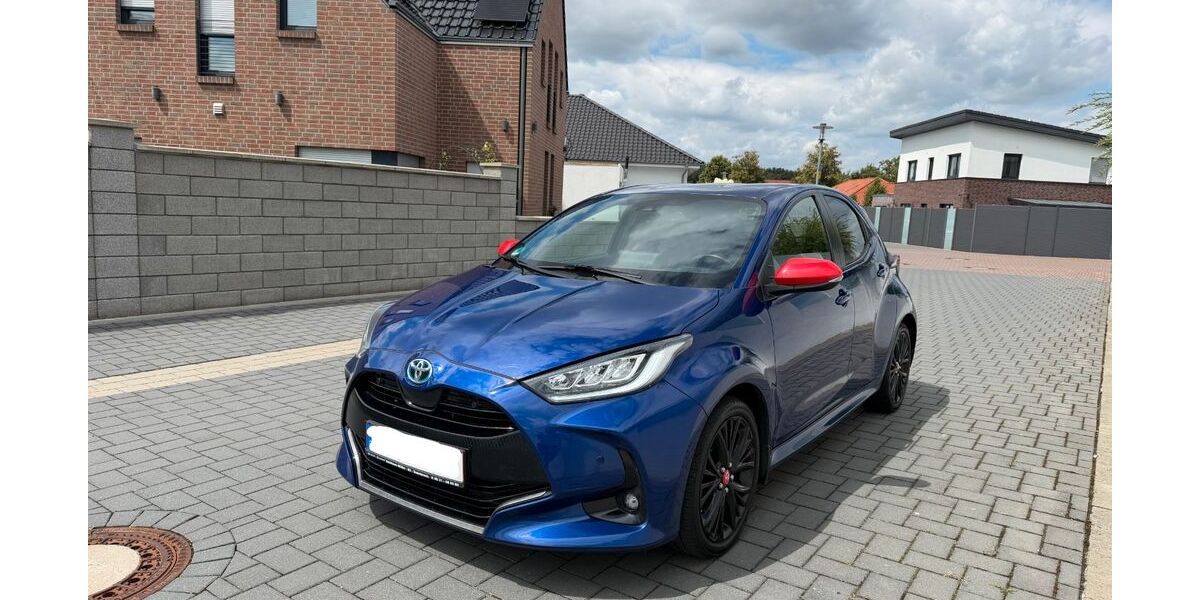 Toyota Yaris 102.000 km 15.700 &euro; Wolfenbüttel 38304