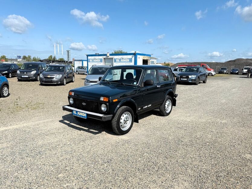 Lada Niva 18.000 km 7.999 € Hildesheim 31135