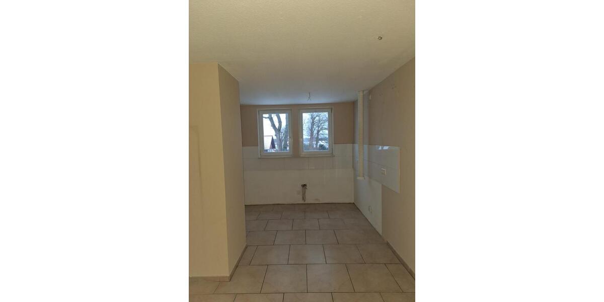 Dachgeschoßwohnung Edemissen - 4 Zimmer, 122 m&sup2;, 900&euro; | Angebot:25804869