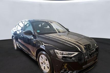 Audi e-tron 30.900 km 38.450 &euro; Salzgitter 38259
