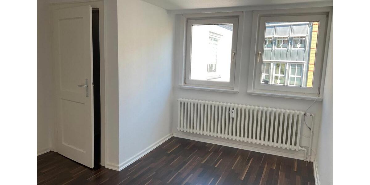Etagenwohnung Hildesheim - 4 Zimmer, 76 m&sup2;, 608&euro; | Angebot:26647063