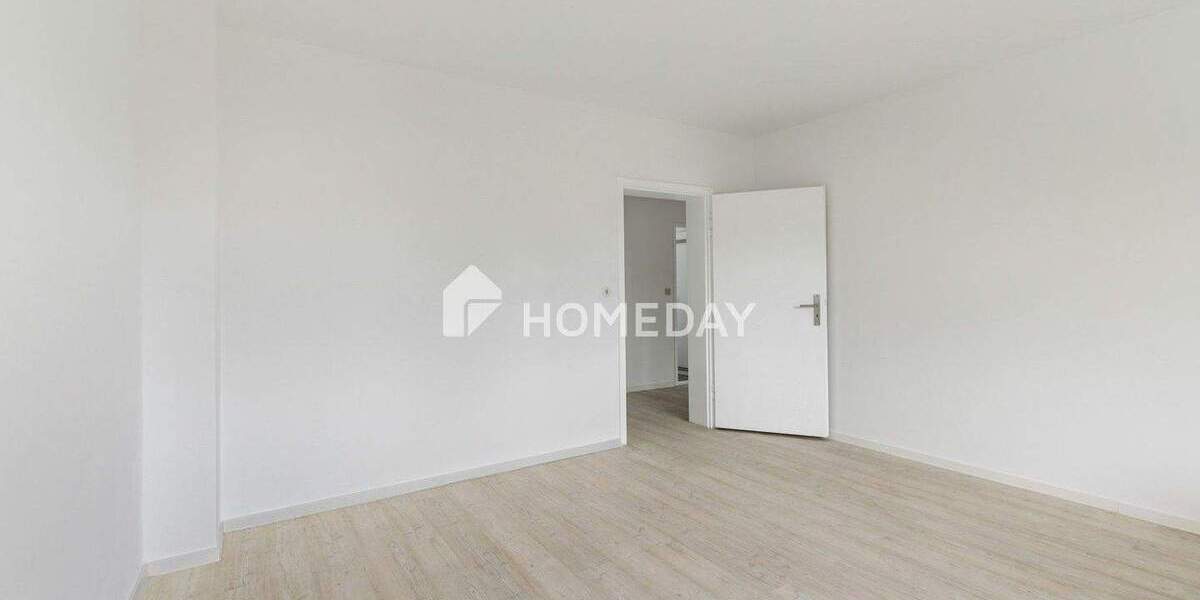 Neu sanierte 3-Zimmer-Wohnung mit überdachtem Balkon in ruhiger Lage 3 zimmer